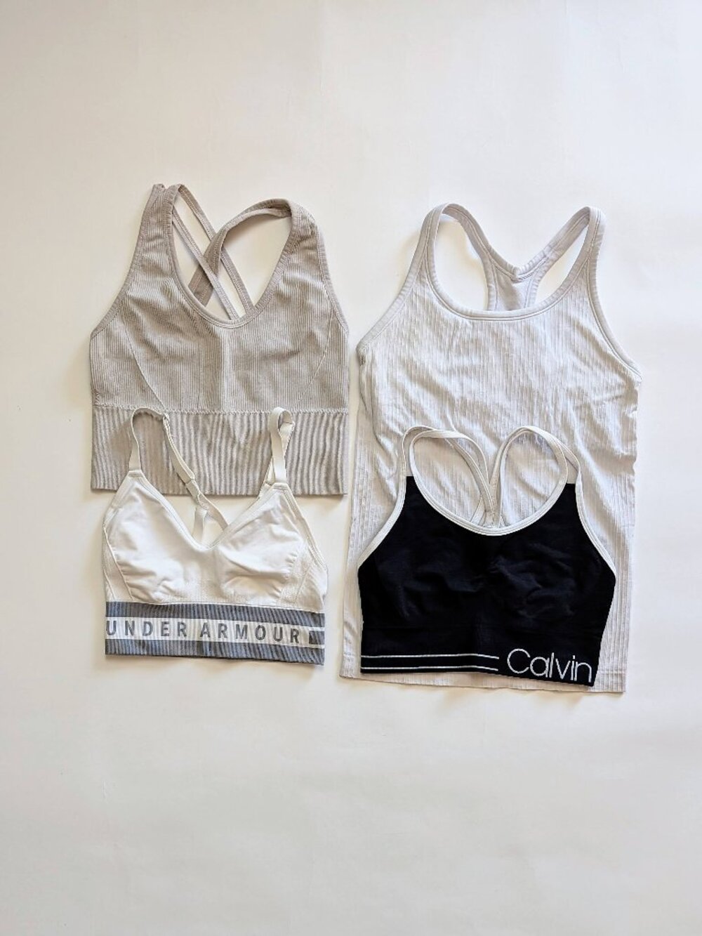 Bundle of 4 Sports Bra size : XS/S